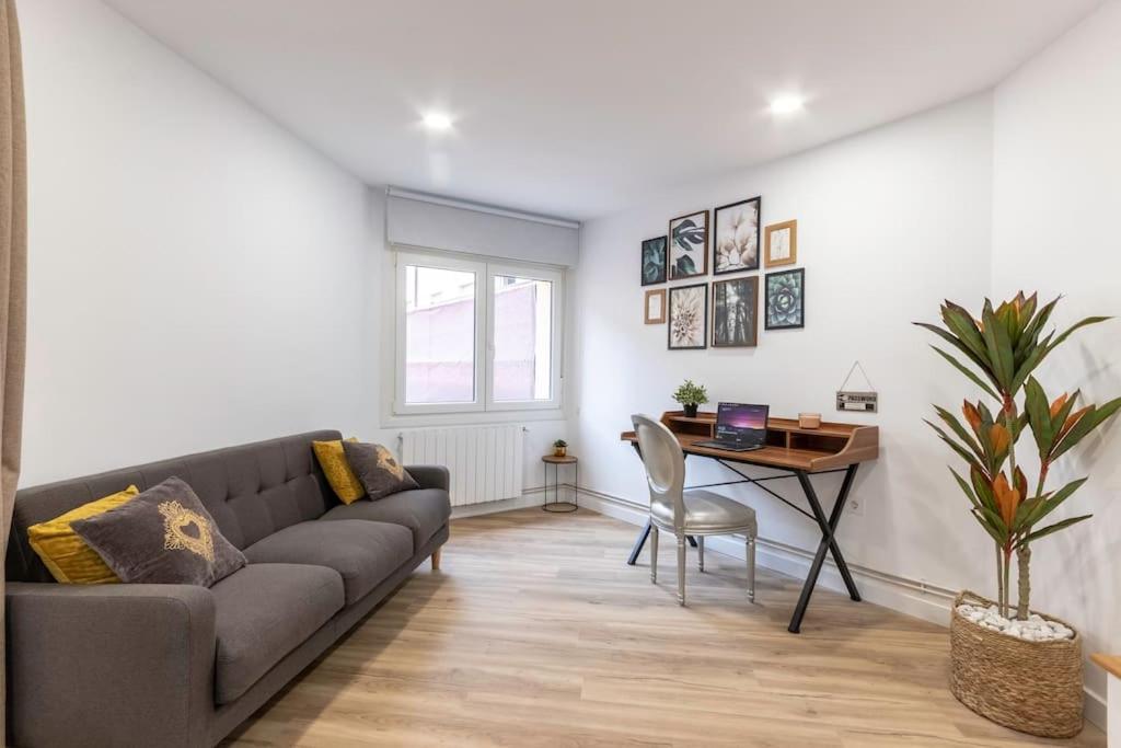 Apt In The Old Town With Cool Terrace!! Private Parking 빌바오 외부 사진