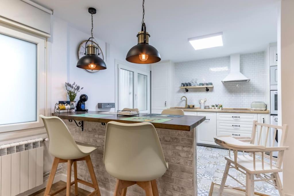 Apt In The Old Town With Cool Terrace!! Private Parking 빌바오 외부 사진